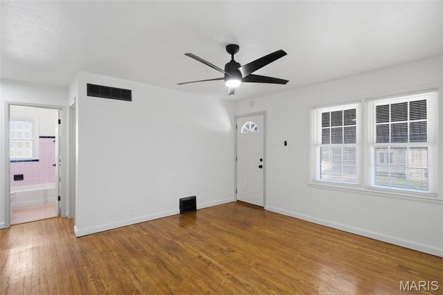 5309 Winslow Drive, St Louis, MO 63121