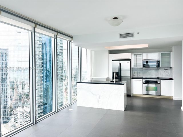 888 Biscayne Boulevard 3701, Miami, FL 33132
