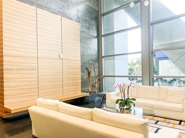 888 Biscayne Boulevard 3701, Miami, FL 33132