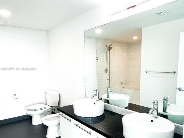 888 Biscayne Boulevard 3701, Miami, FL 33132