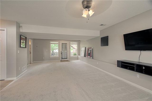20920 W 125TH Terrace, Olathe, KS 66061