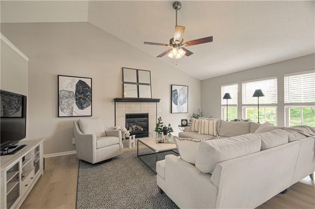 20920 W 125TH Terrace, Olathe, KS 66061