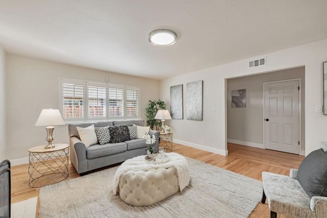 1329 Essex Way, San Jose, CA 95117