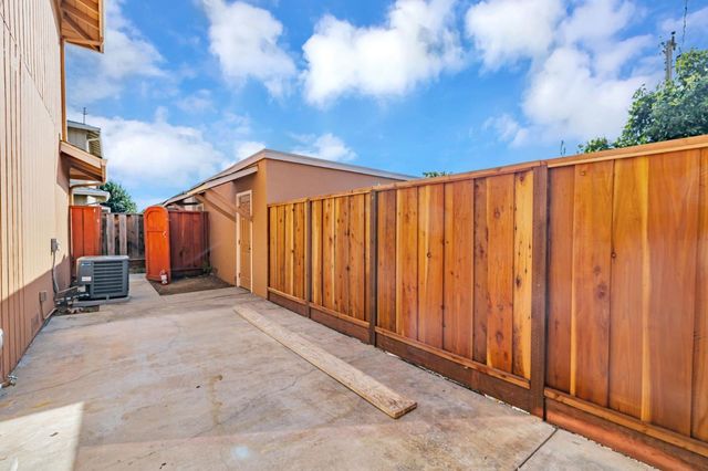 1329 Essex Way, San Jose, CA 95117