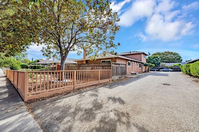 1329 Essex Way, San Jose, CA 95117