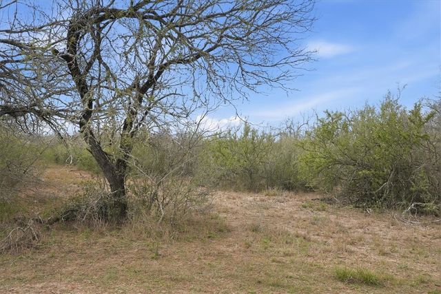 817 County Road 119, Alice, TX 78332