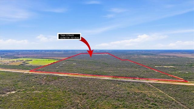 817 County Road 119, Alice, TX 78332