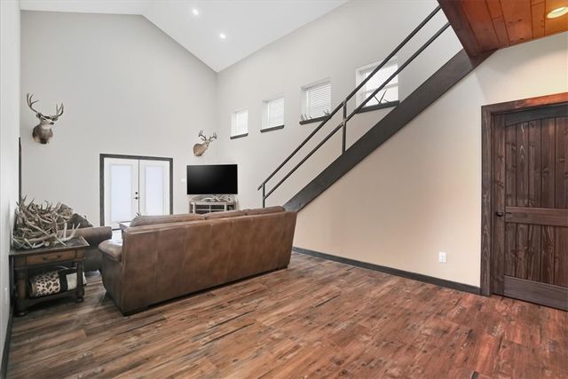 817 County Road 119, Alice, TX 78332