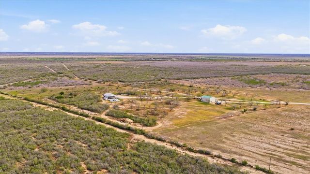 817 County Road 119, Alice, TX 78332