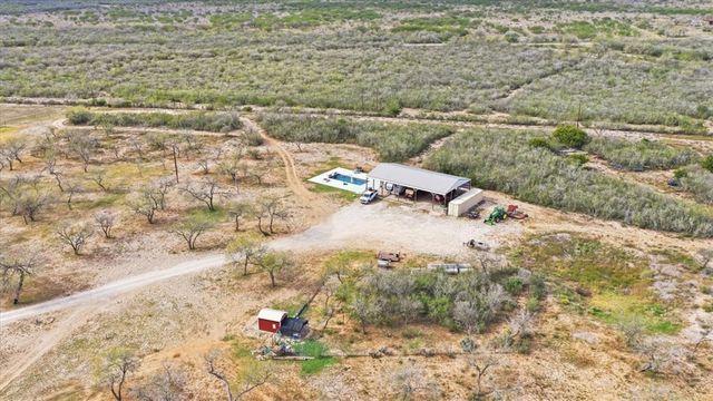 817 County Road 119, Alice, TX 78332