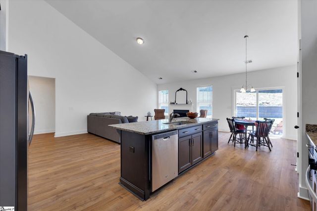 312 Runion Lake Court, Taylors, SC 29687