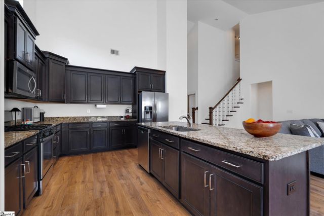 312 Runion Lake Court, Taylors, SC 29687