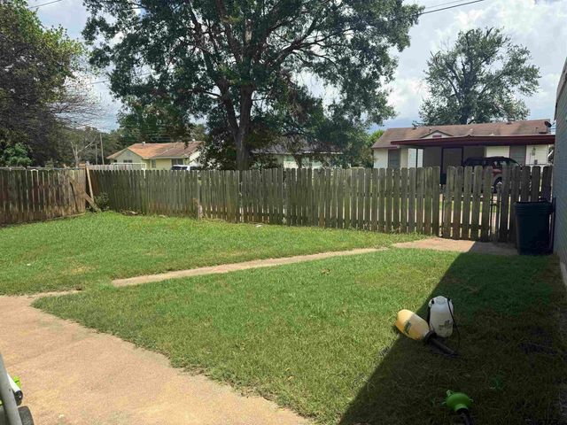 721 El Paso St., Jacksonville, TX 75766