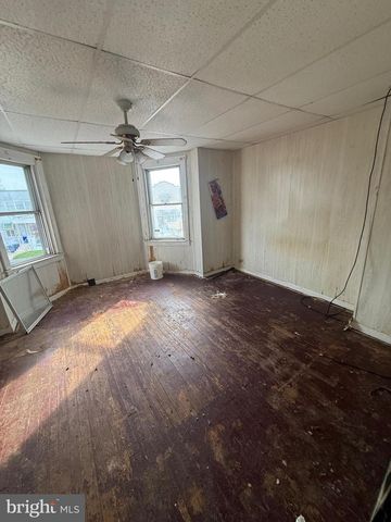 2641 S 68TH ST, Philadelphia, PA 19142