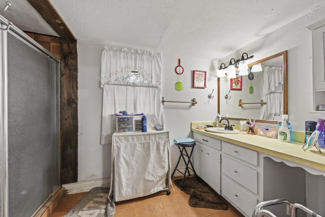 123 Post Oak Drive, Whitney, TX 76692