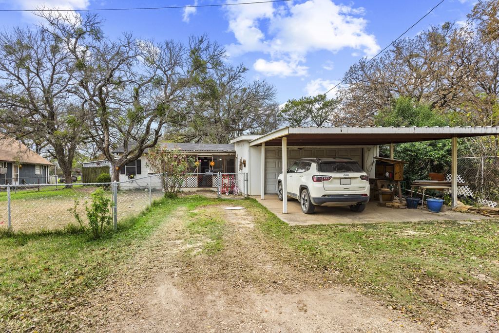 123 Post Oak Drive, Whitney, TX 76692