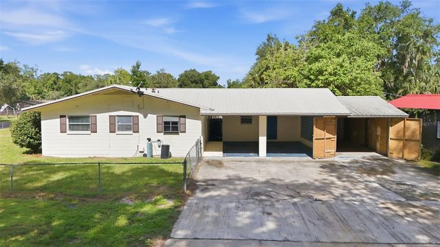 22526 SE 62ND AVENUE, Hawthorne, FL 32640