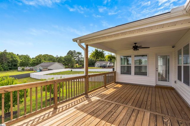 1071 Holly Springs Church Road, Inman, SC 29349