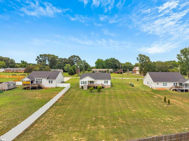 1071 Holly Springs Church Road, Inman, SC 29349
