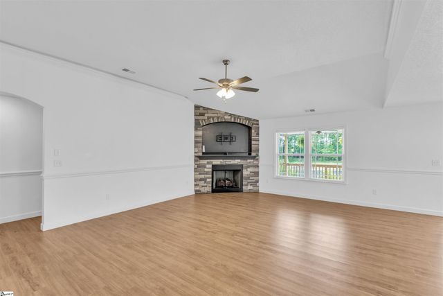 1071 Holly Springs Church Road, Inman, SC 29349
