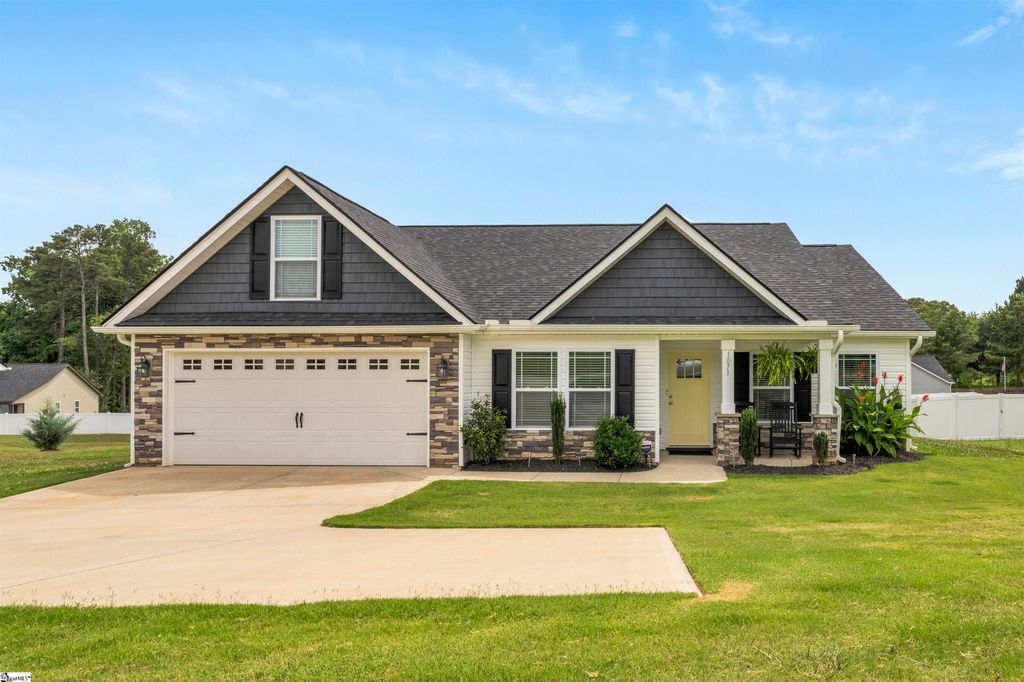 1071 Holly Springs Church Road, Inman, SC 29349