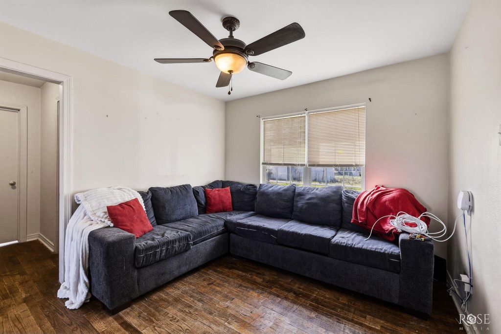 Image 8 of property listing at 325 St Johns Street, San Angelo, TX 76905