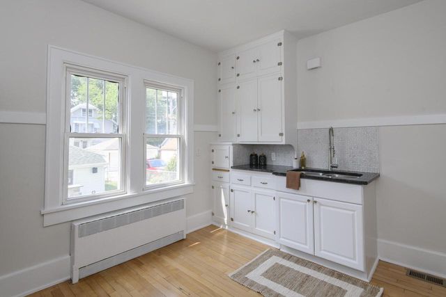2947 S Lenox STREET, Milwaukee, WI 53207