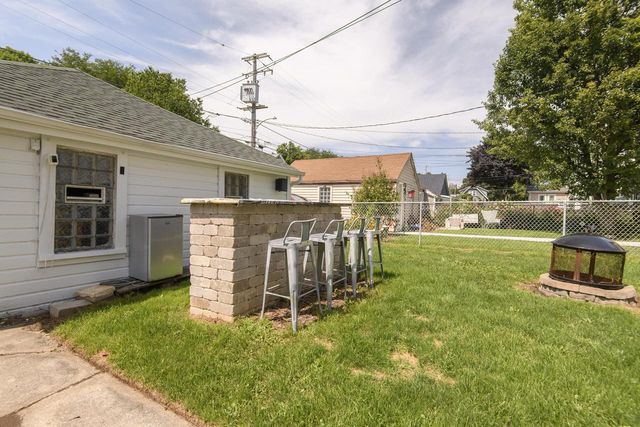 2947 S Lenox STREET, Milwaukee, WI 53207