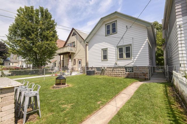2947 S Lenox STREET, Milwaukee, WI 53207