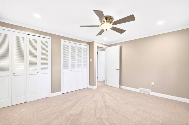 2545 Matterhorn Dr, Franklin Park, PA 15090