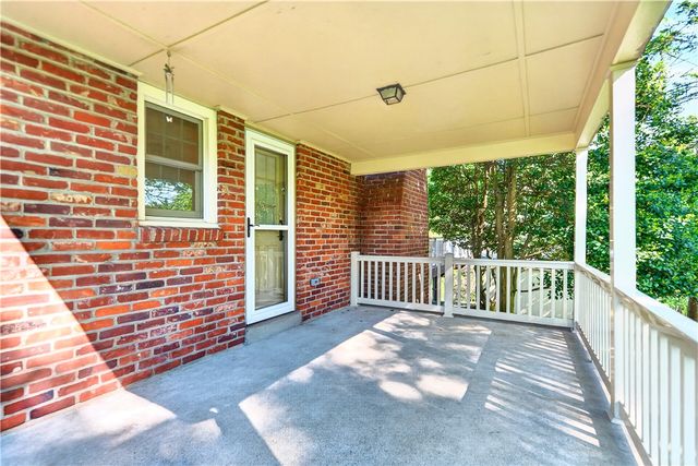 2545 Matterhorn Dr, Franklin Park, PA 15090