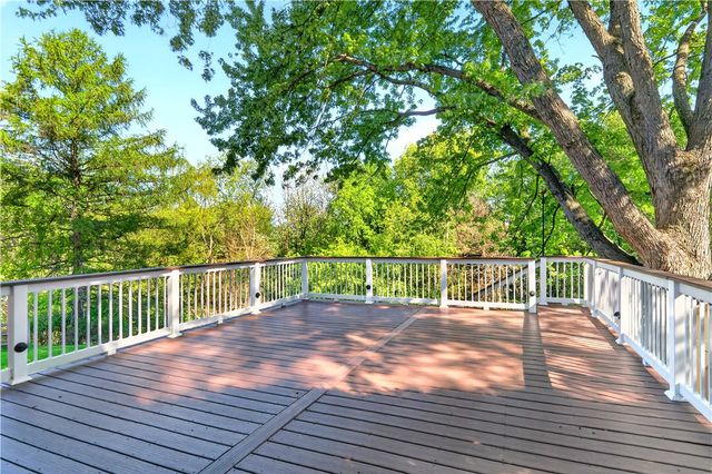 2545 Matterhorn Dr, Franklin Park, PA 15090