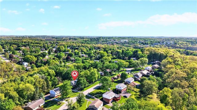 2545 Matterhorn Dr, Franklin Park, PA 15090