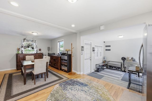 983 Shoemaker Ln, Agawam, MA 01030