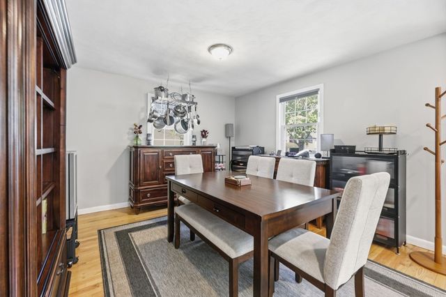983 Shoemaker Ln, Agawam, MA 01030