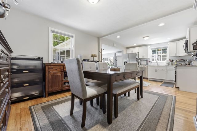 983 Shoemaker Ln, Agawam, MA 01030