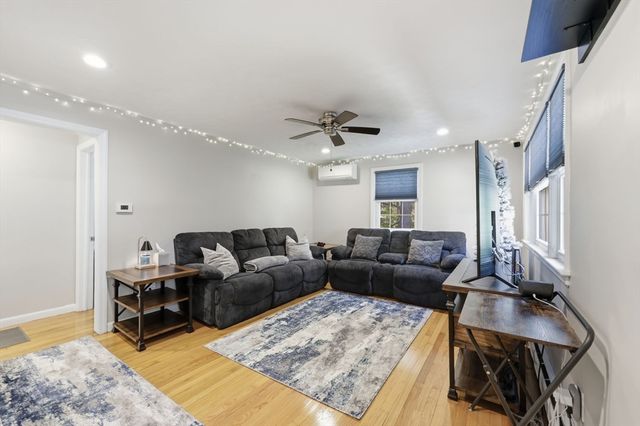 983 Shoemaker Ln, Agawam, MA 01030