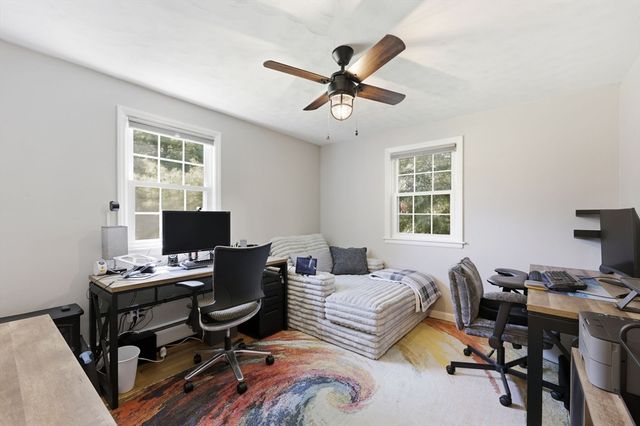 983 Shoemaker Ln, Agawam, MA 01030
