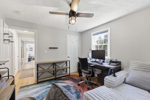983 Shoemaker Ln, Agawam, MA 01030