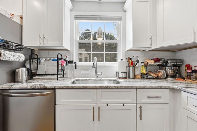 983 Shoemaker Ln, Agawam, MA 01030