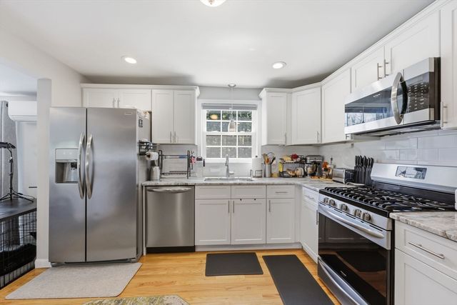 983 Shoemaker Ln, Agawam, MA 01030
