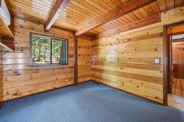 15101 Apple Blossom Way, Grass Valley, CA 95945