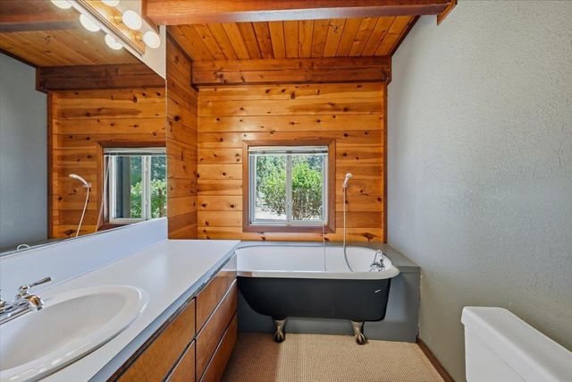 15101 Apple Blossom Way, Grass Valley, CA 95945