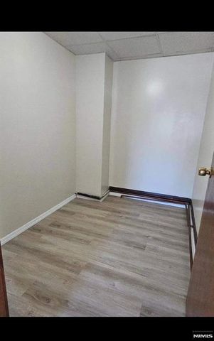 131 Park Avenue 127, East Rutherford, NJ 07073