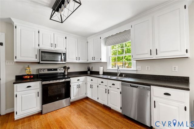 8333 Ryegate Pl, Mechanicsville, VA 23111