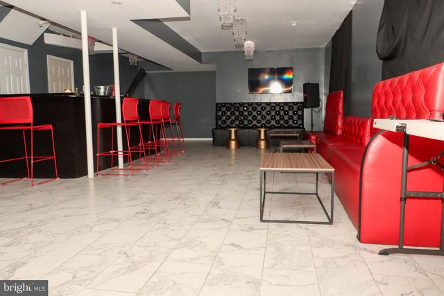 9216 CRANDALL RD, Lanham, MD 20706