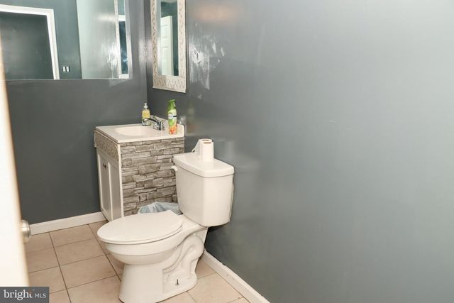 9216 CRANDALL RD, Lanham, MD 20706