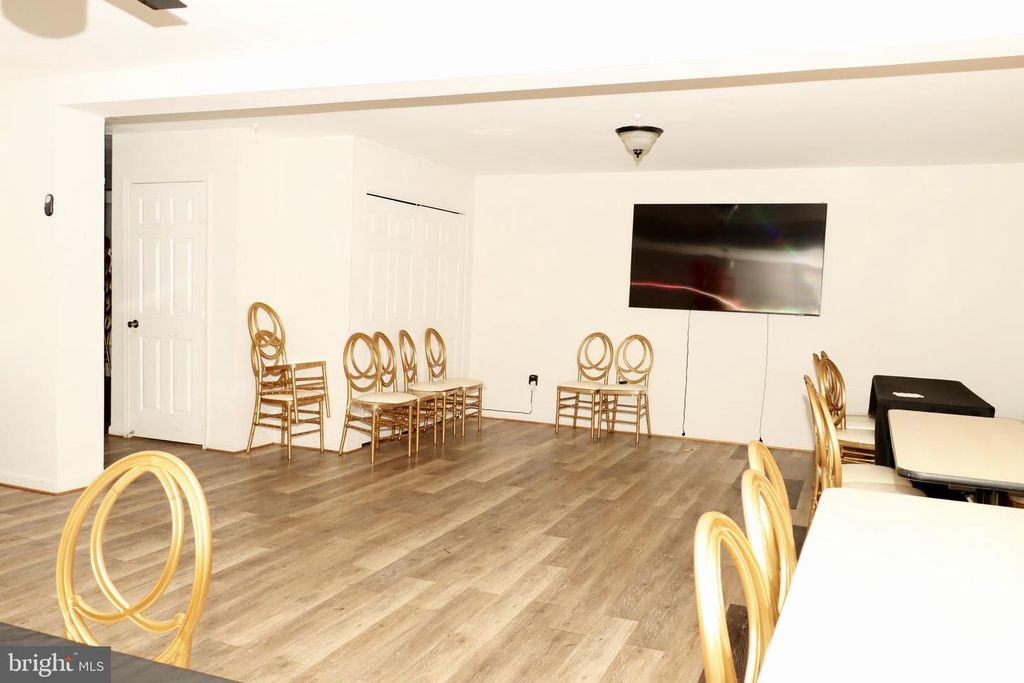 Image 19 of property listing at 9216 CRANDALL RD, Lanham, MD 20706