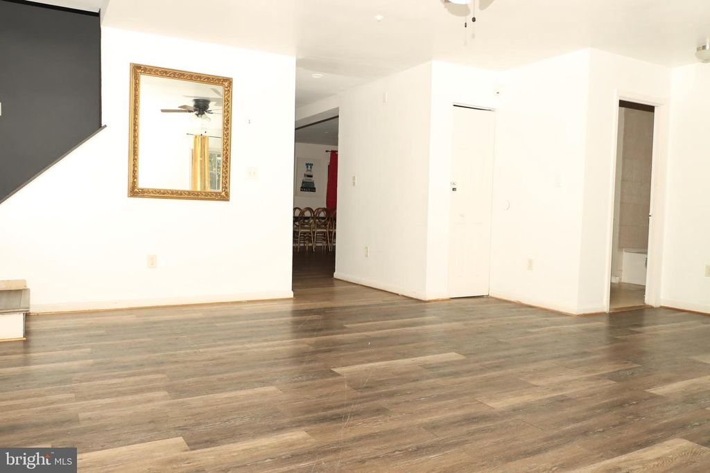 Image 21 of property listing at 9216 CRANDALL RD, Lanham, MD 20706