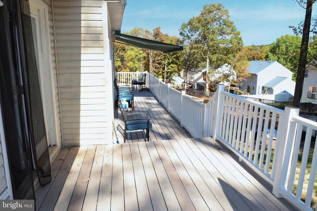 Image 5 of property listing at 9216 CRANDALL RD, Lanham, MD 20706